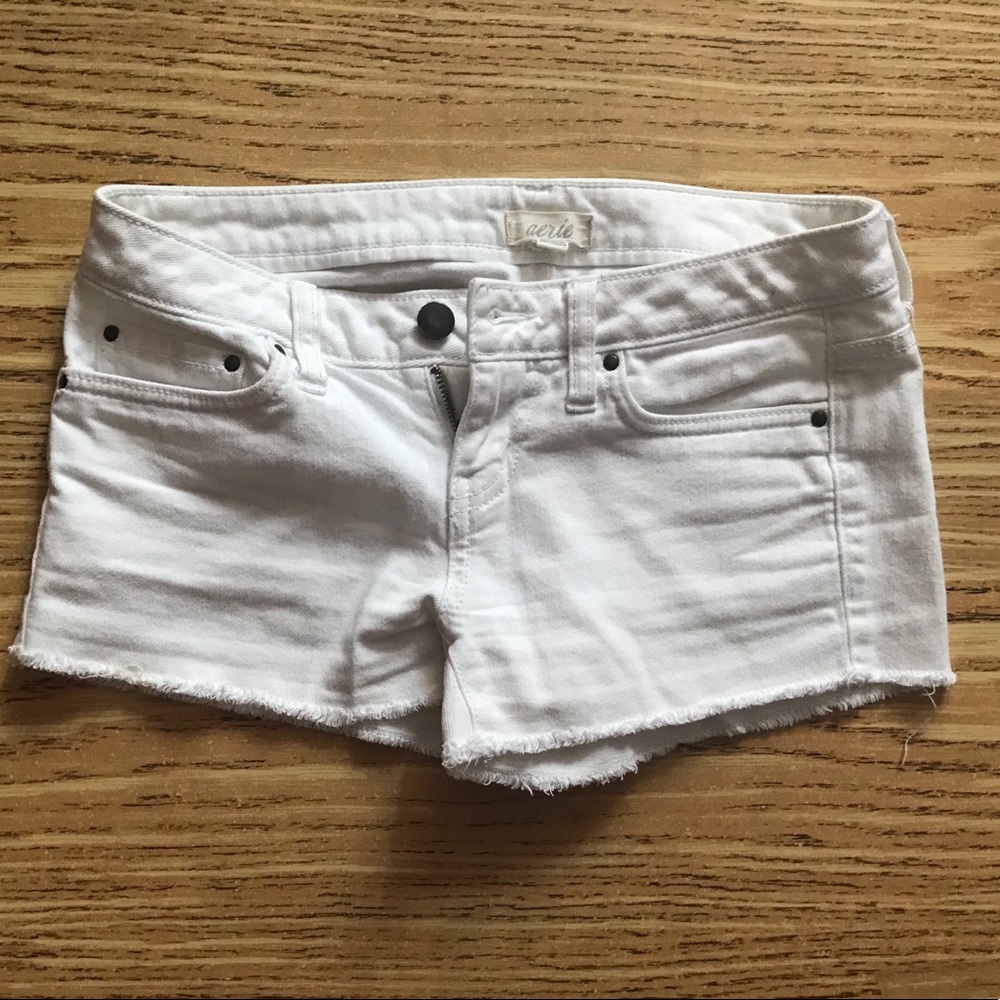 ⭐️ white Aerie jean shorts size 0